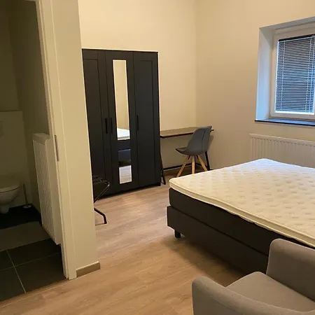 Mons Downtown / Station Entire Housing 2 Bedrooms *